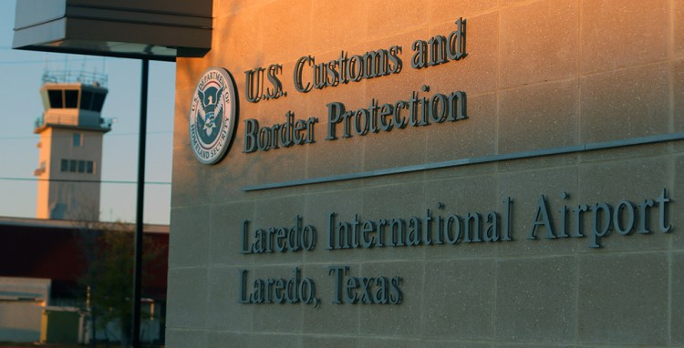 LaredoAirCargo JW013.jpg